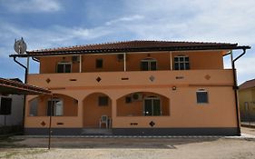 Vila Cattleya